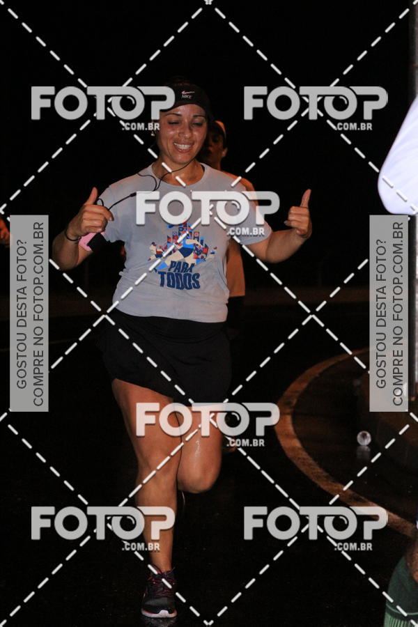 Buy your photos of the eventLuminous Run on Fotop