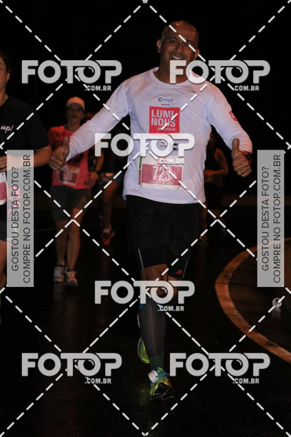 Buy your photos of the eventLuminous Run on Fotop