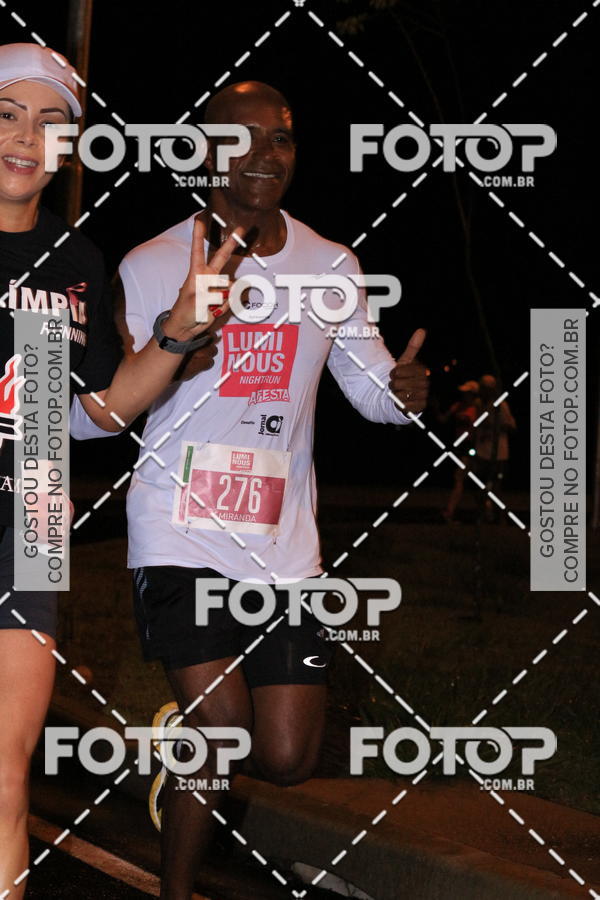 Buy your photos of the eventLuminous Run on Fotop
