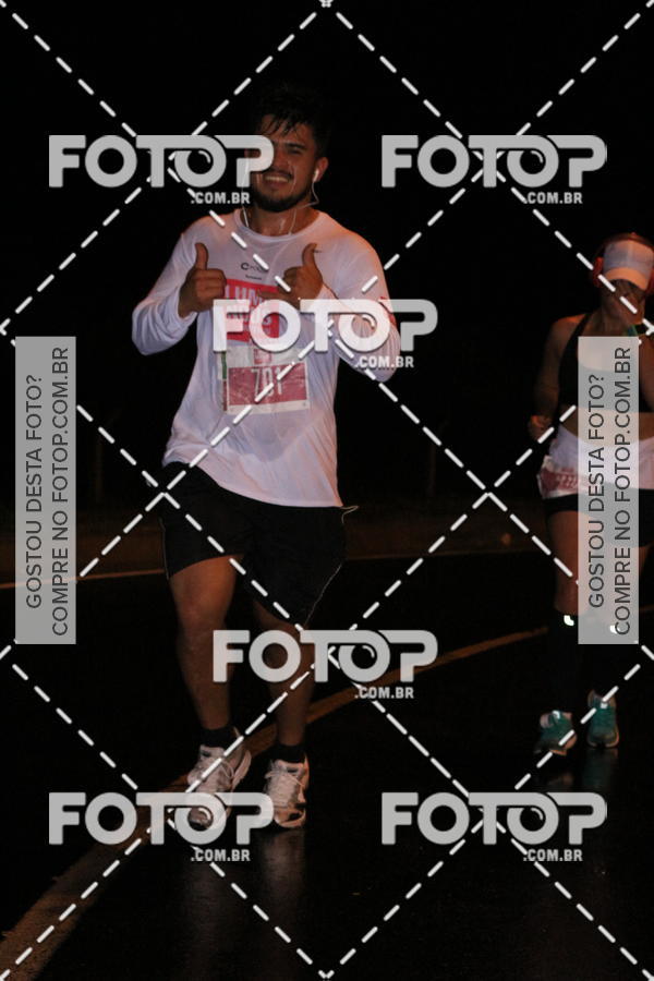 Buy your photos of the eventLuminous Run on Fotop