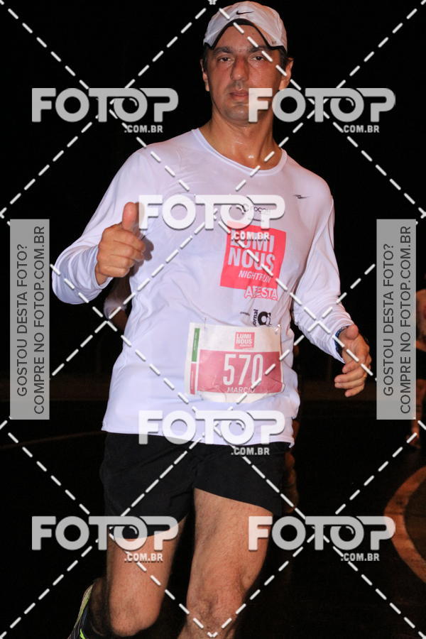 Buy your photos of the eventLuminous Run on Fotop