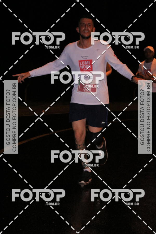 Buy your photos of the eventLuminous Run on Fotop