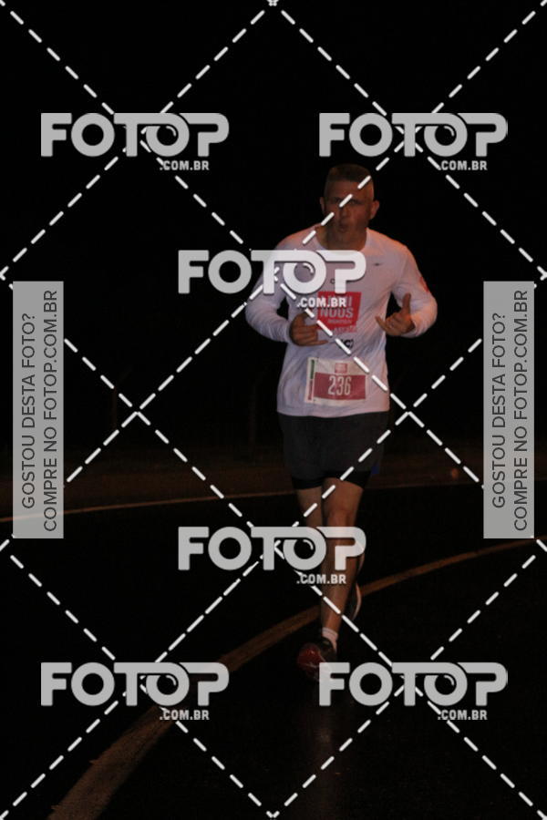 Buy your photos of the eventLuminous Run on Fotop