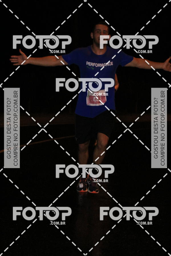 Buy your photos of the eventLuminous Run on Fotop