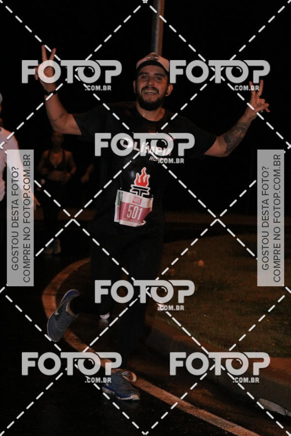Buy your photos of the eventLuminous Run on Fotop