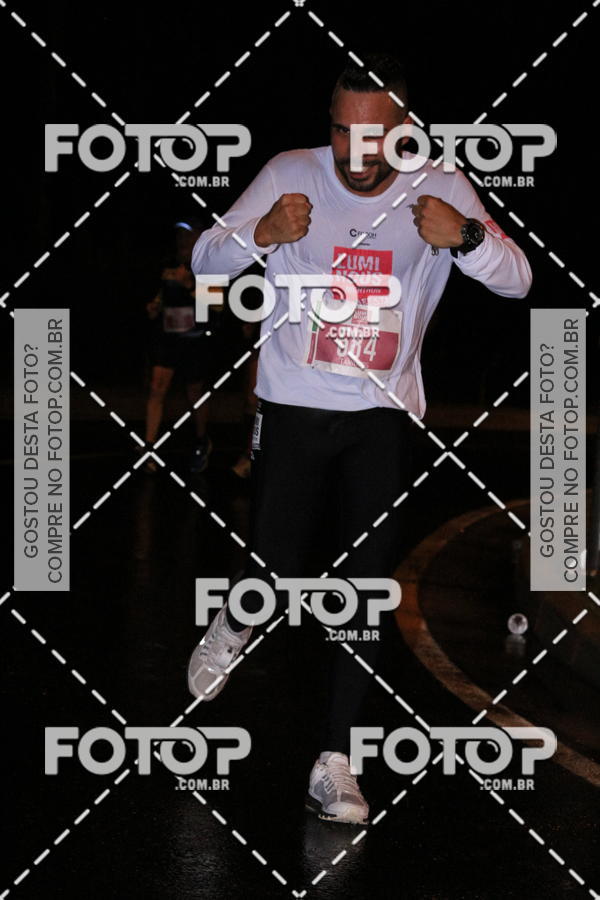 Buy your photos of the eventLuminous Run on Fotop