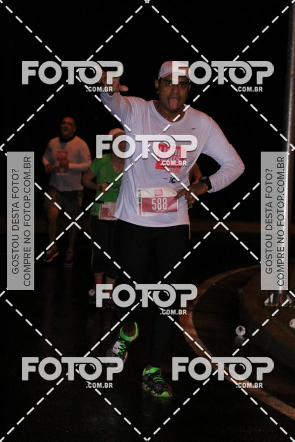 Buy your photos of the eventLuminous Run on Fotop