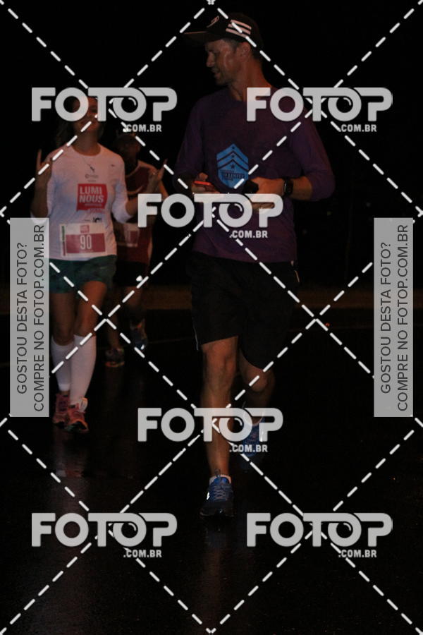 Buy your photos of the eventLuminous Run on Fotop