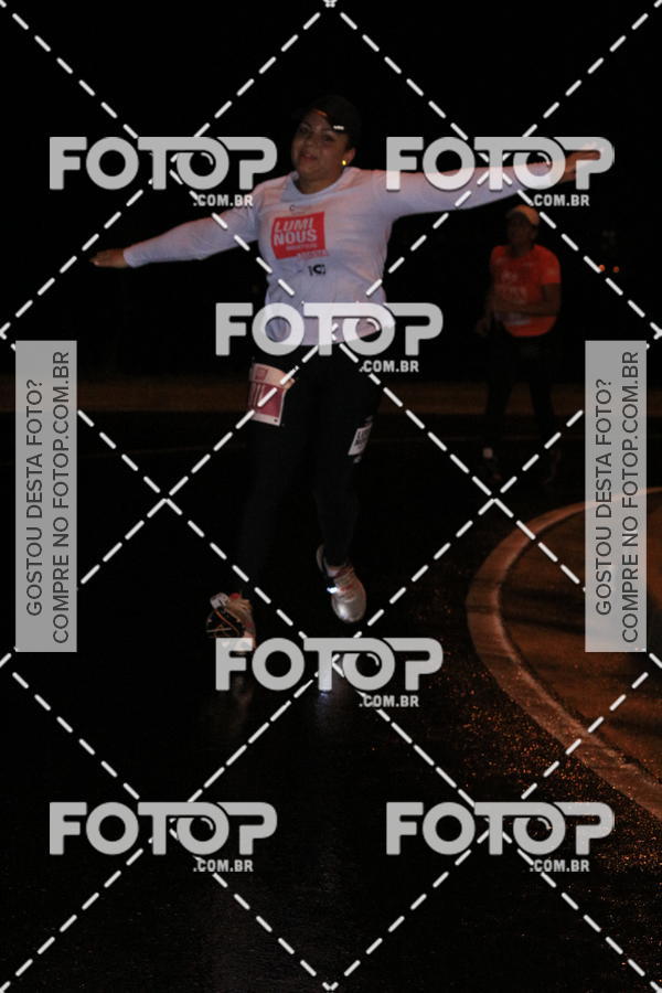 Buy your photos of the eventLuminous Run on Fotop