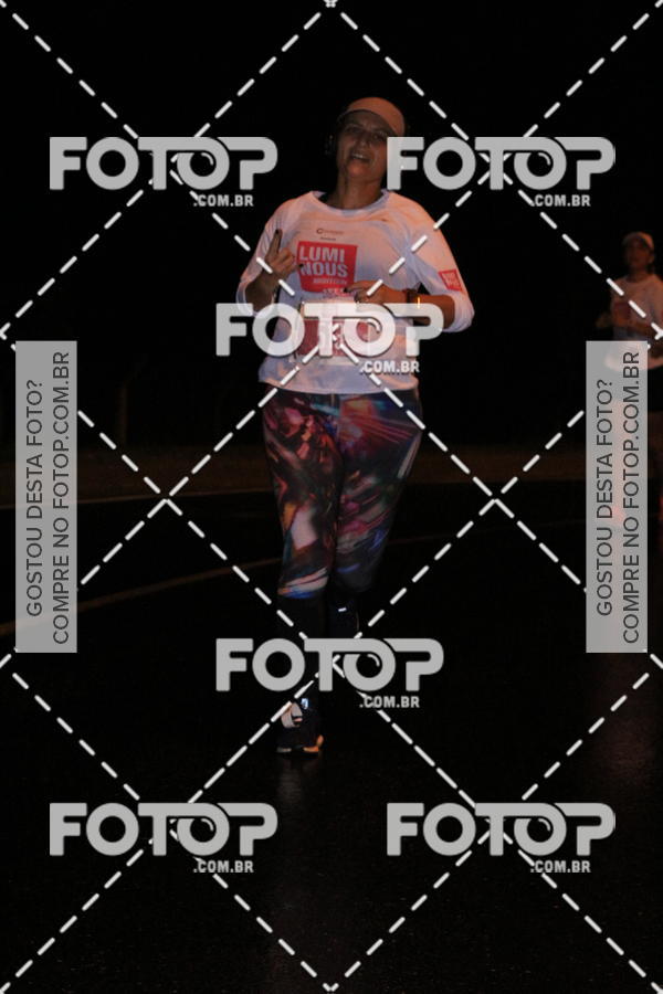 Buy your photos of the eventLuminous Run on Fotop