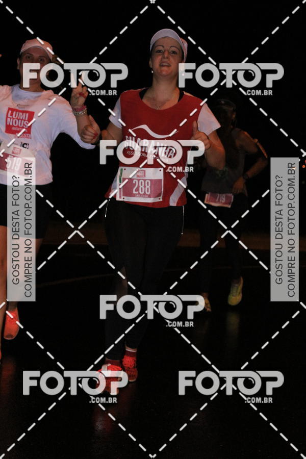 Buy your photos of the eventLuminous Run on Fotop