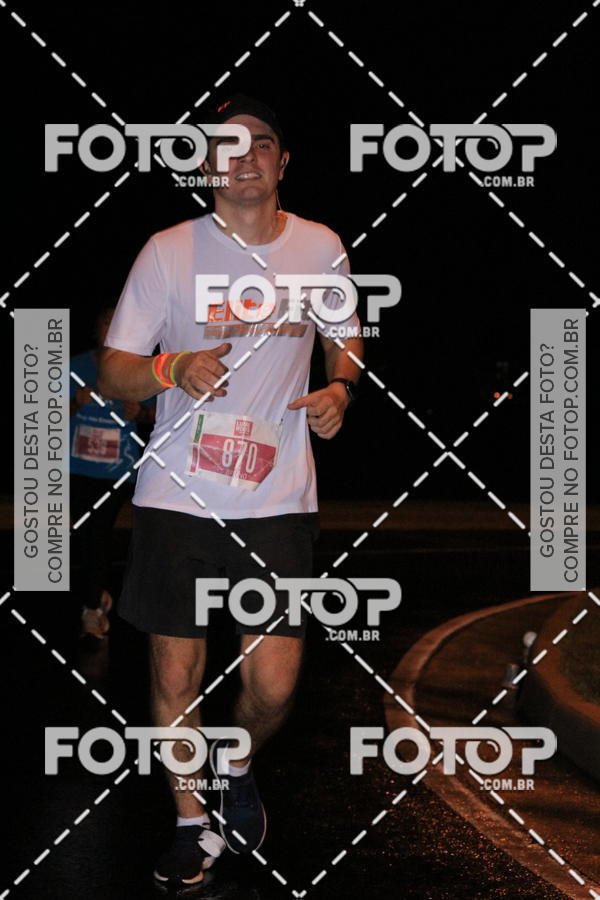 Buy your photos of the eventLuminous Run on Fotop