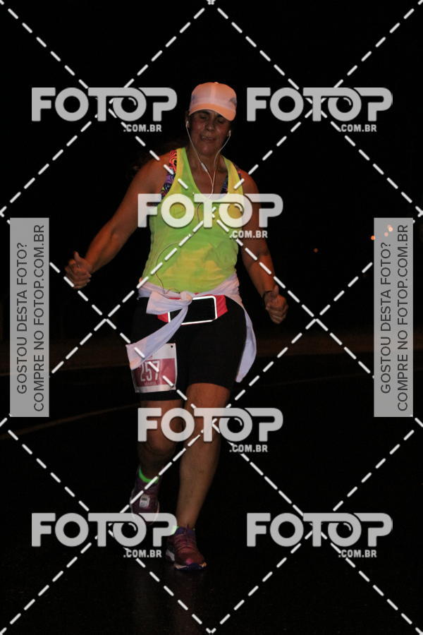 Buy your photos of the eventLuminous Run on Fotop