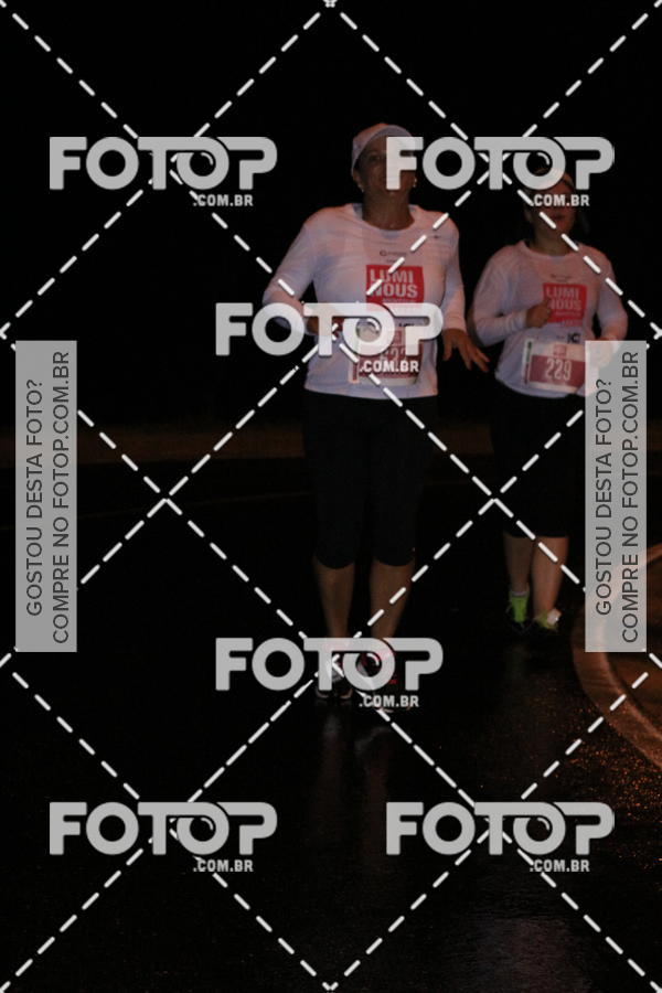 Buy your photos of the eventLuminous Run on Fotop