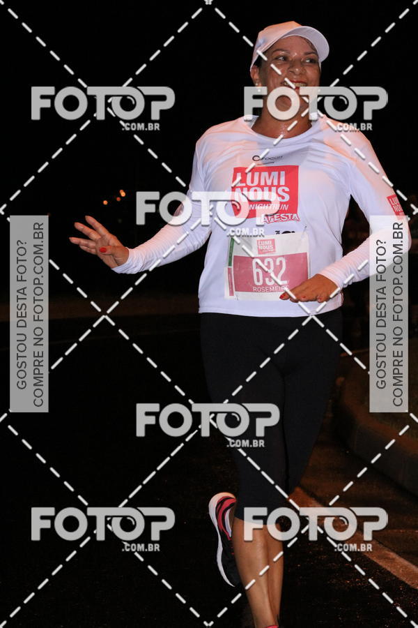 Buy your photos of the eventLuminous Run on Fotop