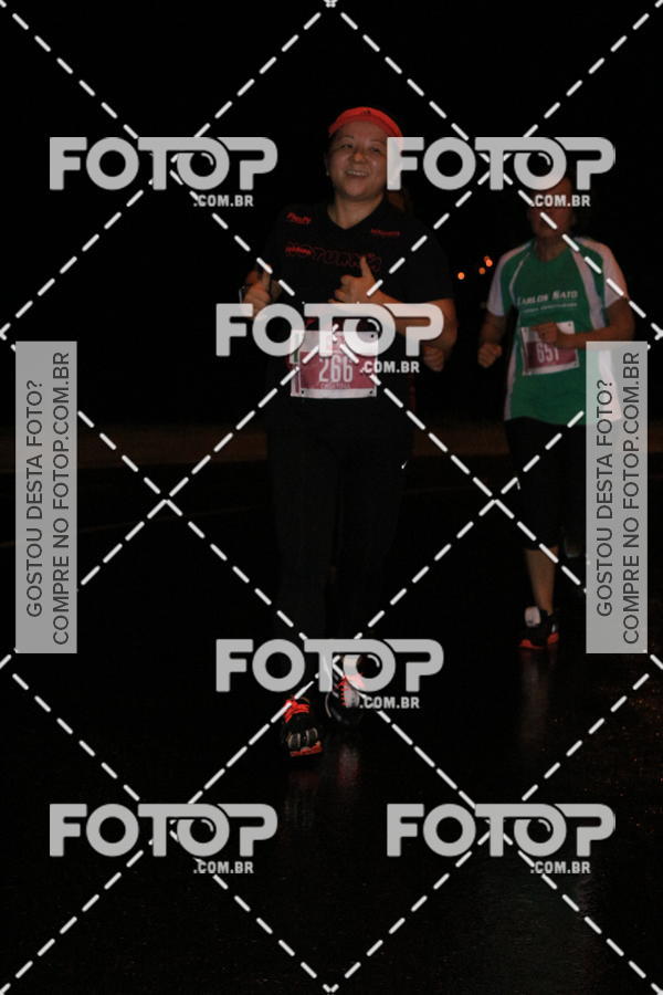 Buy your photos of the eventLuminous Run on Fotop