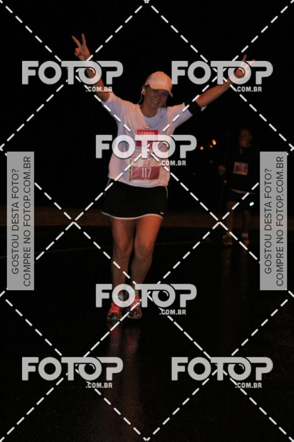 Buy your photos of the eventLuminous Run on Fotop