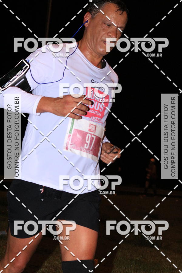 Buy your photos of the eventLuminous Run on Fotop