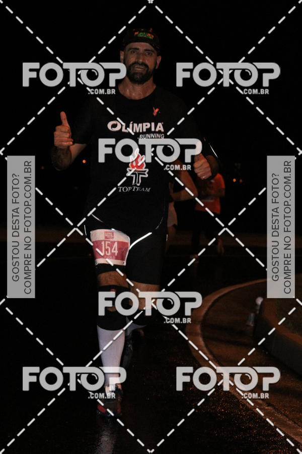 Buy your photos of the eventLuminous Run on Fotop