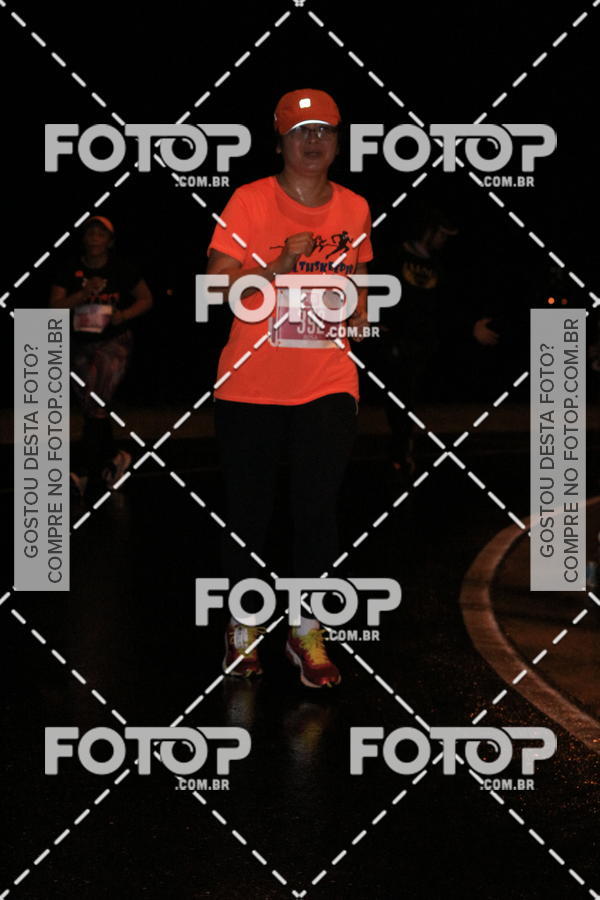 Buy your photos of the eventLuminous Run on Fotop