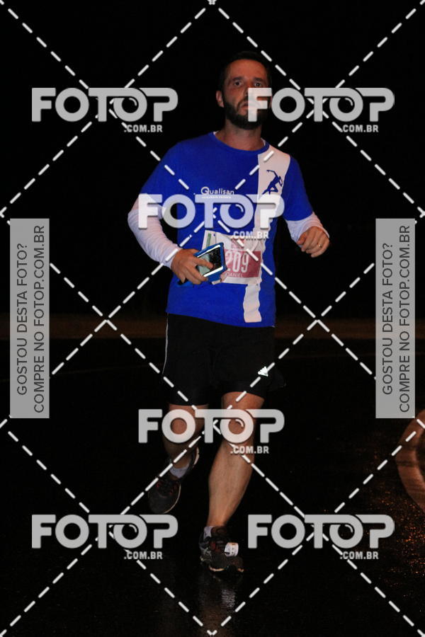 Buy your photos of the eventLuminous Run on Fotop