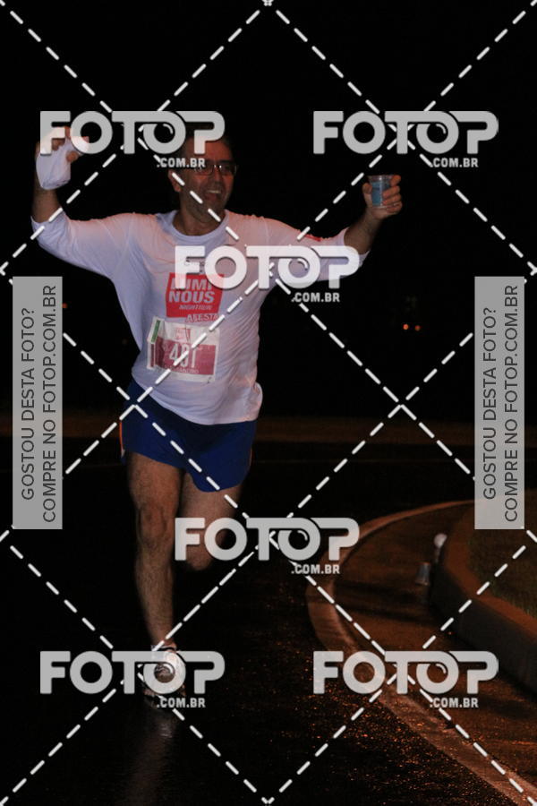 Buy your photos of the eventLuminous Run on Fotop