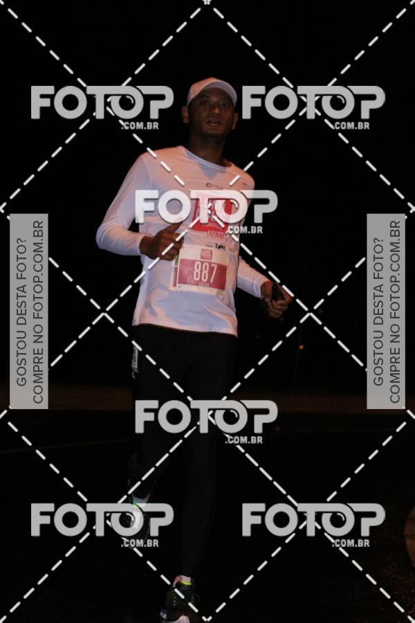 Buy your photos of the eventLuminous Run on Fotop