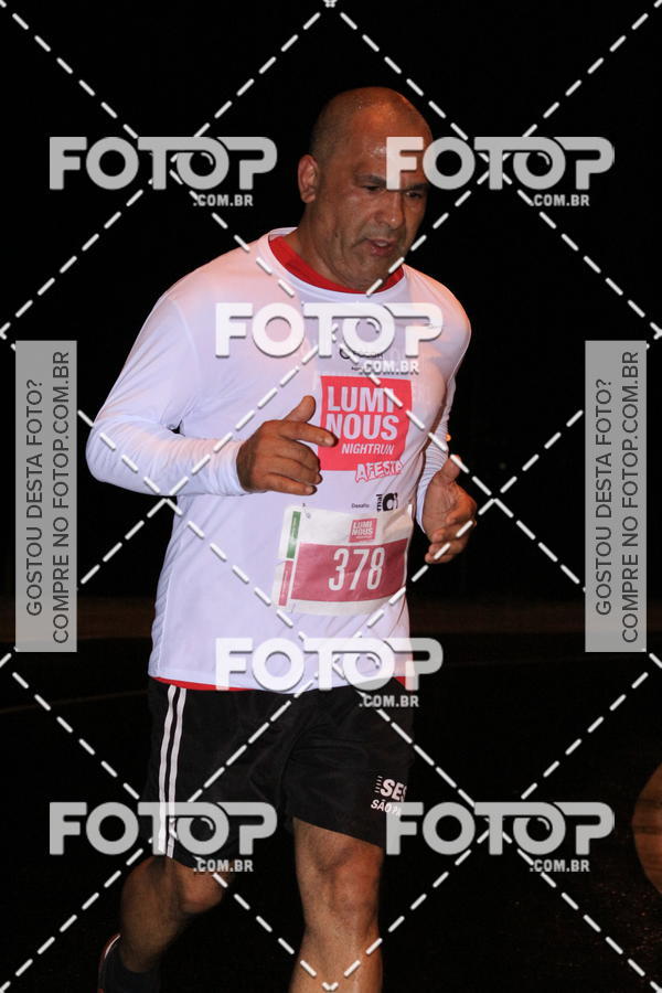 Buy your photos of the eventLuminous Run on Fotop