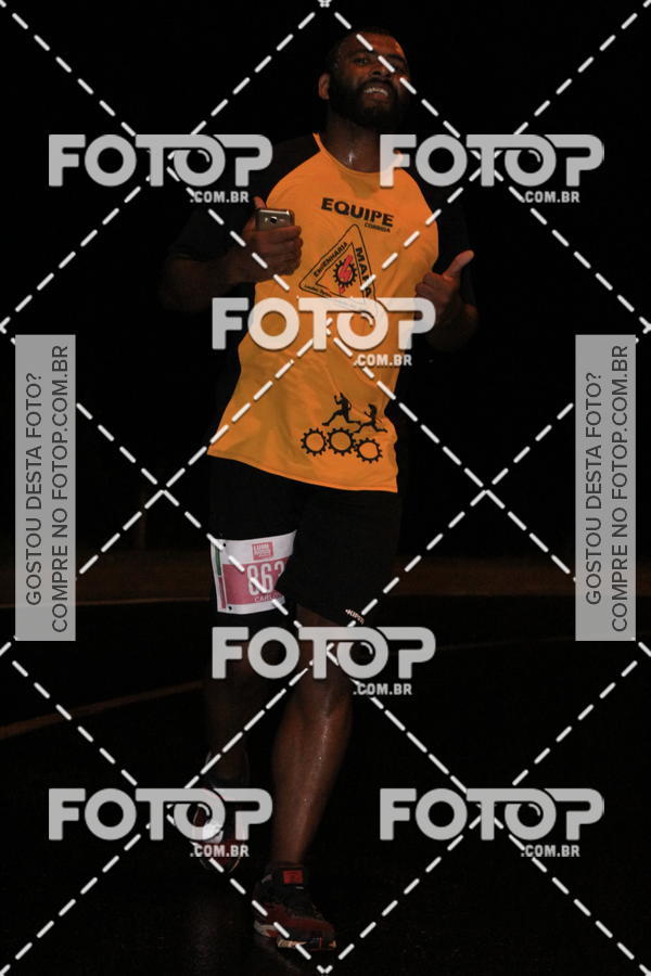 Buy your photos of the eventLuminous Run on Fotop