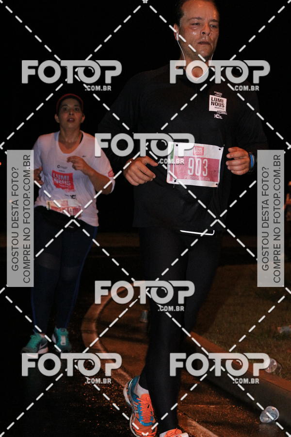 Buy your photos of the eventLuminous Run on Fotop