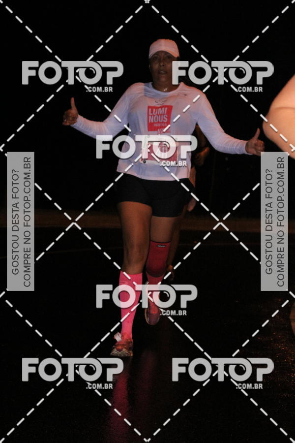 Buy your photos of the eventLuminous Run on Fotop