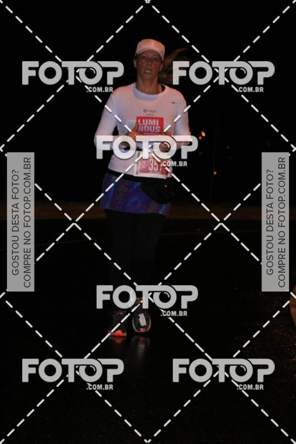 Buy your photos of the eventLuminous Run on Fotop
