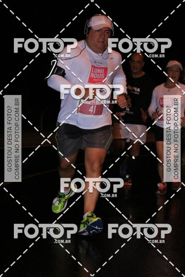 Buy your photos of the eventLuminous Run on Fotop