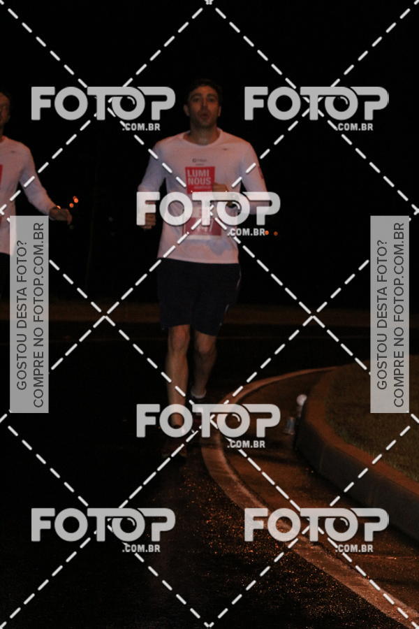 Buy your photos of the eventLuminous Run on Fotop