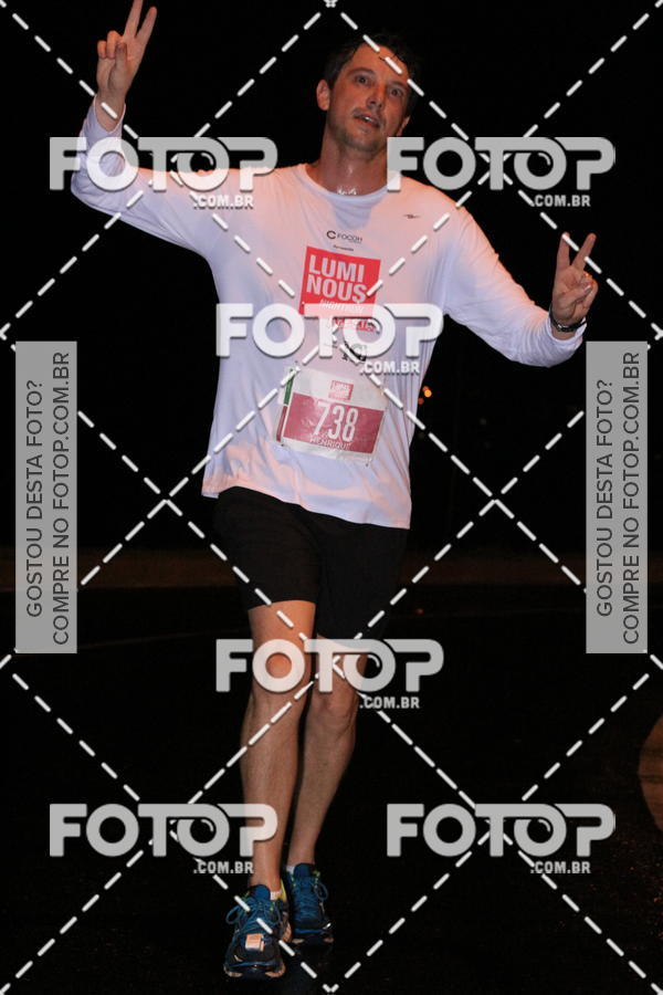 Buy your photos of the eventLuminous Run on Fotop