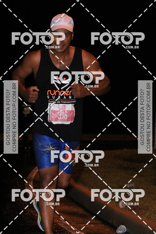 Buy your photos of the eventLuminous Run on Fotop