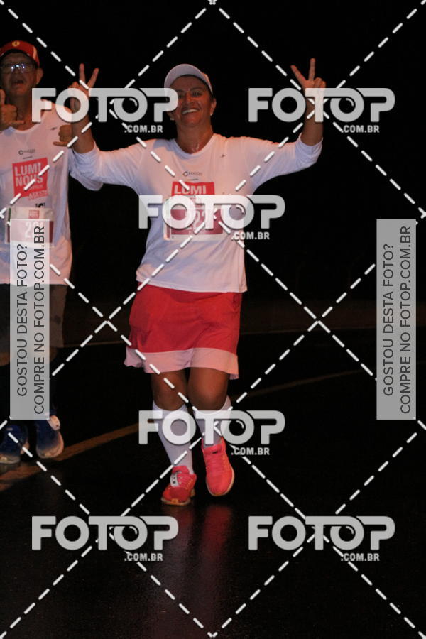 Buy your photos of the eventLuminous Run on Fotop