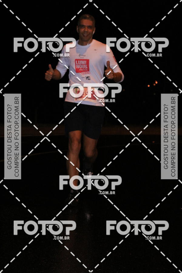 Buy your photos of the eventLuminous Run on Fotop