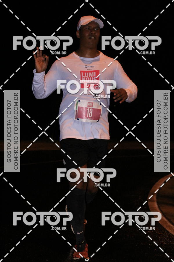 Buy your photos of the eventLuminous Run on Fotop