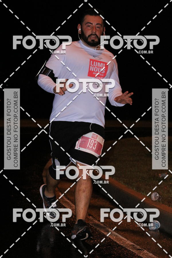 Buy your photos of the eventLuminous Run on Fotop
