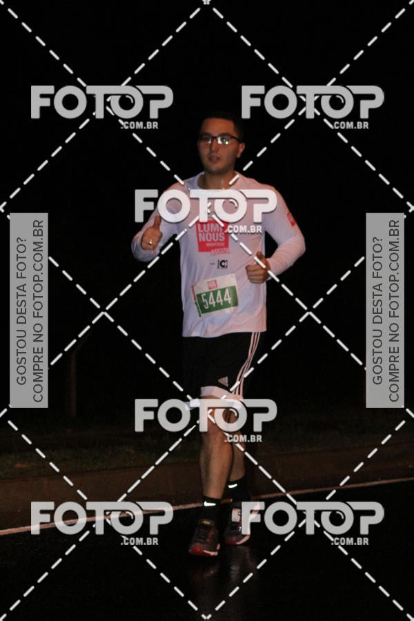 Buy your photos of the eventLuminous Run on Fotop