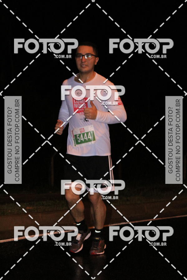 Buy your photos of the eventLuminous Run on Fotop