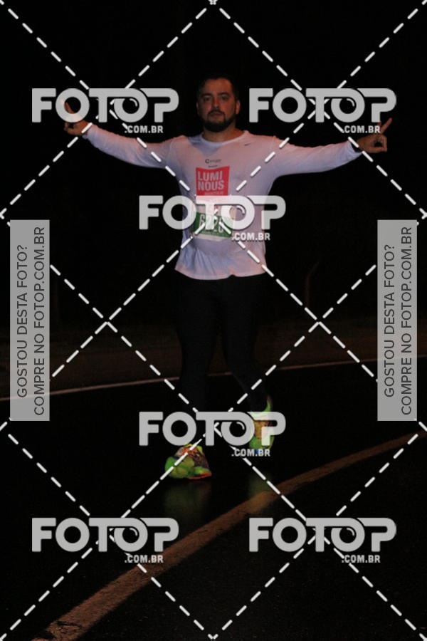 Buy your photos of the eventLuminous Run on Fotop