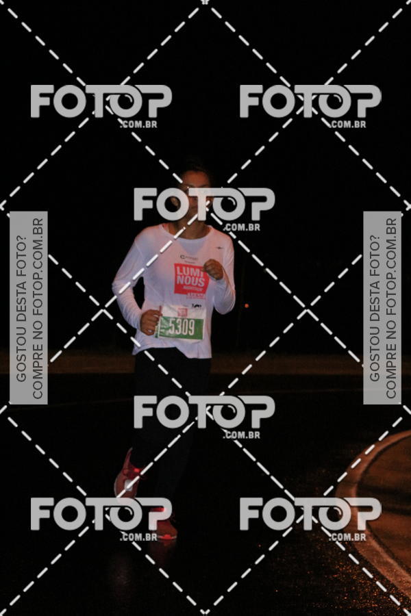 Buy your photos of the eventLuminous Run on Fotop
