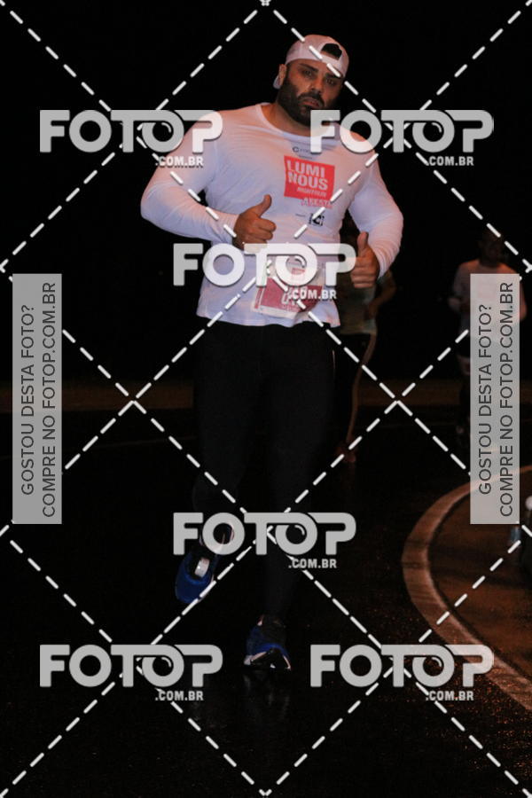 Buy your photos of the eventLuminous Run on Fotop