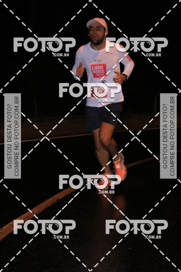 Buy your photos of the eventLuminous Run on Fotop