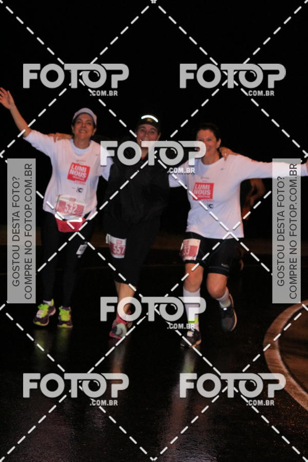 Buy your photos of the eventLuminous Run on Fotop
