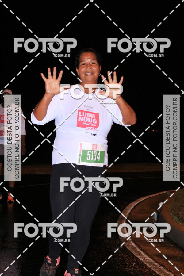 Buy your photos of the eventLuminous Run on Fotop