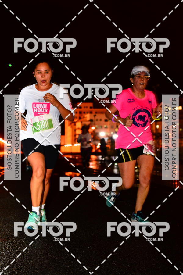 Buy your photos of the eventLuminous Run on Fotop