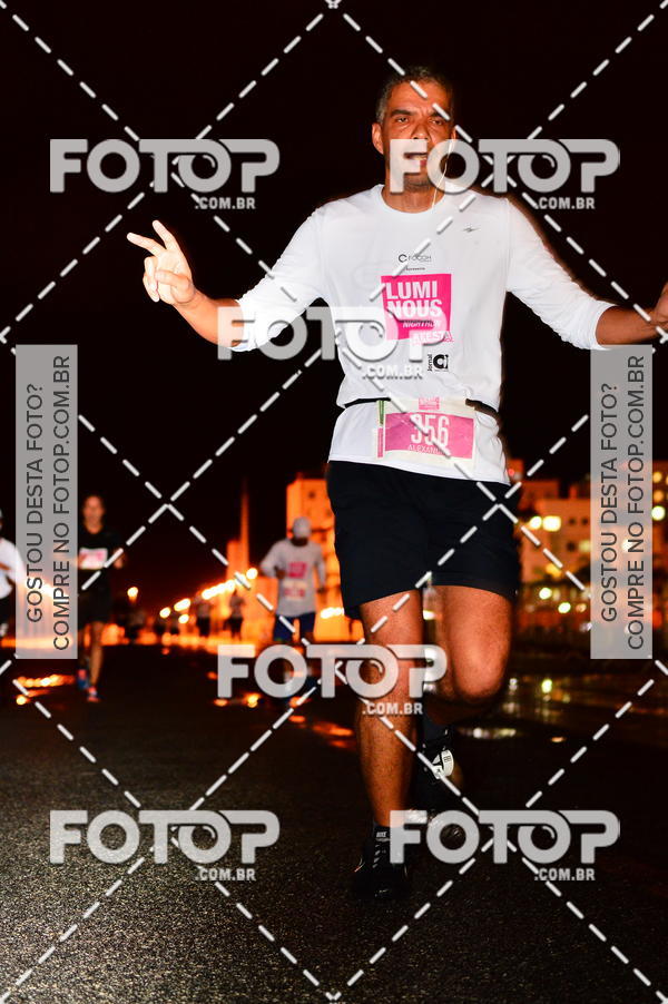 Buy your photos of the eventLuminous Run on Fotop